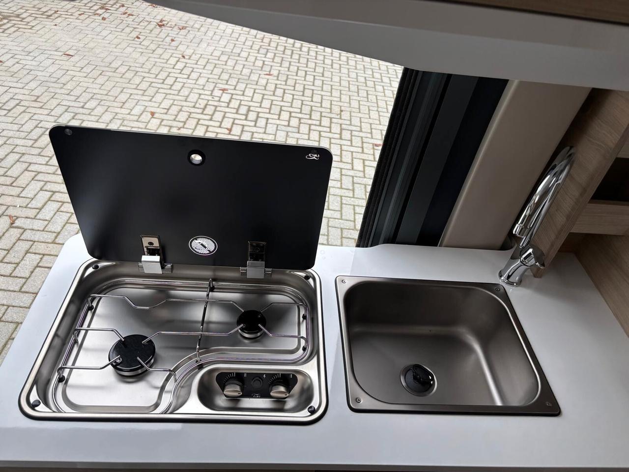 Ci International Horon 77 camper