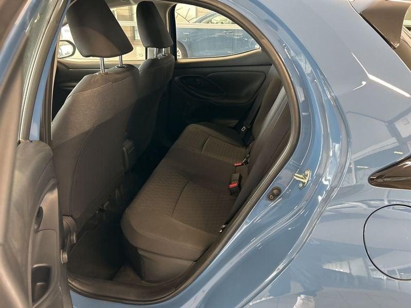 Toyota Yaris YARIS 1.0 Active 72 CV