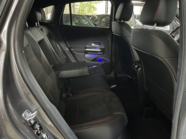 MERCEDES-BENZ GLA 200 d Autom. AMG Premium Plus NIGHT/LED MULTICOL/TELEC
