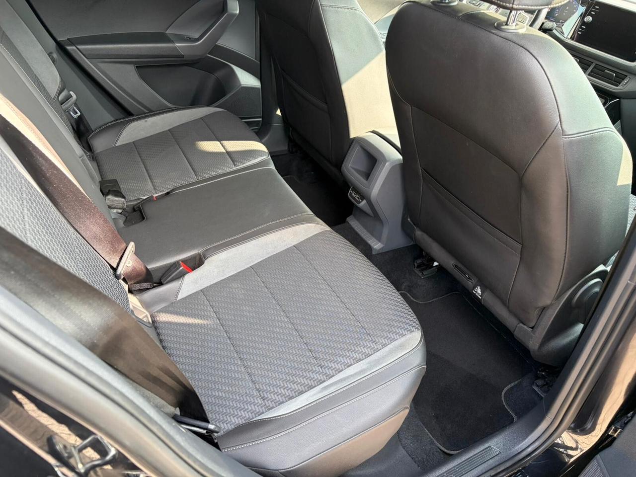 Volkswagen T-Cross 1.0 TSI 115 CV R-LINE BMT*EURO6*NEOPATENTATI