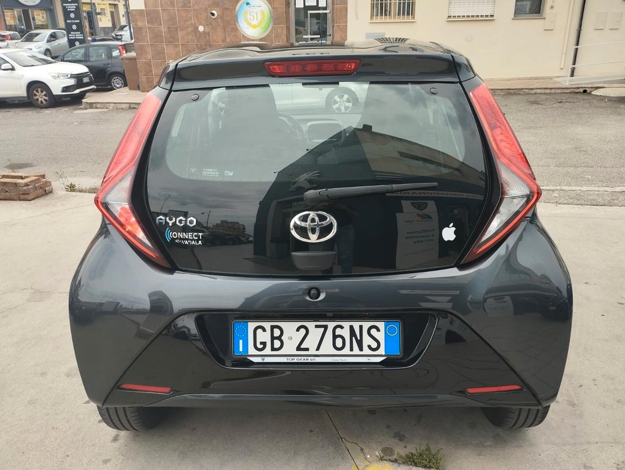 Toyota Aygo Connect 1.0 72 CV 5 porte x-play