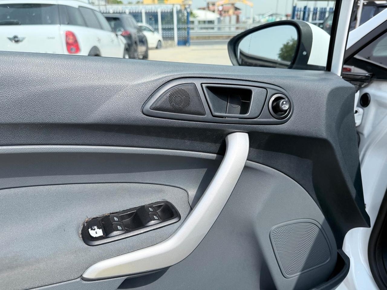 Ford Fiesta 1.2 82 CV 5 porte Titanium
