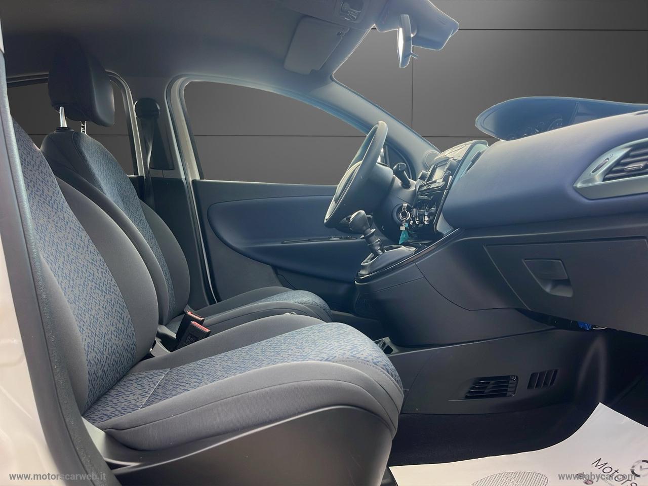 LANCIA Ypsilon 1.0 FireFly 5p. S&S Hybrid Oro