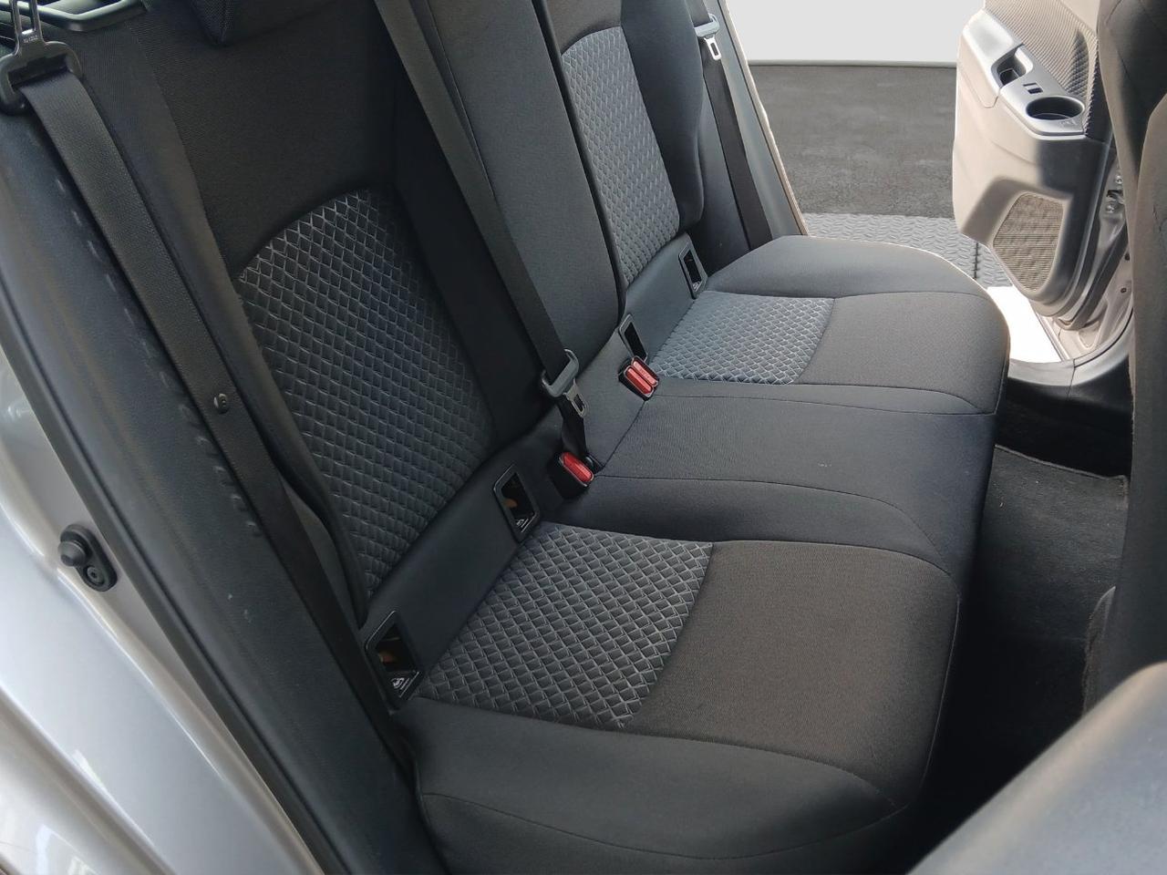 Toyota C-HR 1.8h Business e-cvt