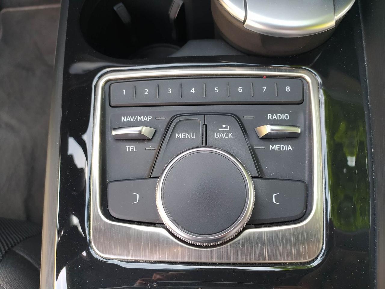 Audi A4 2.0 TDI ultra Business Sport
