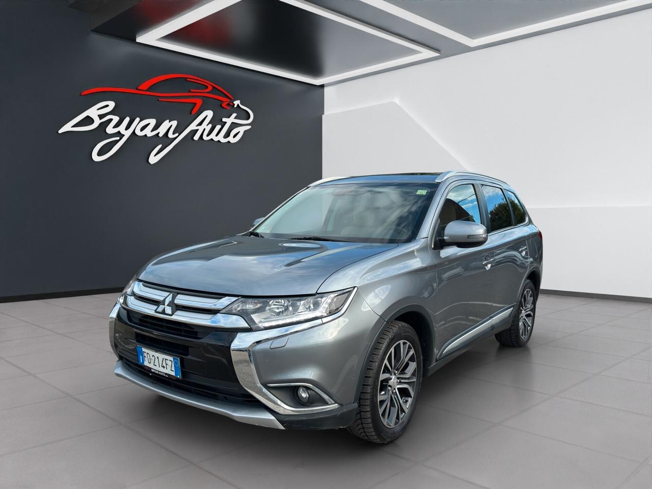 Mitsubishi Outlander 2.2 DI-D 4WD Instyle Plus Navi Diamond Pack 7P