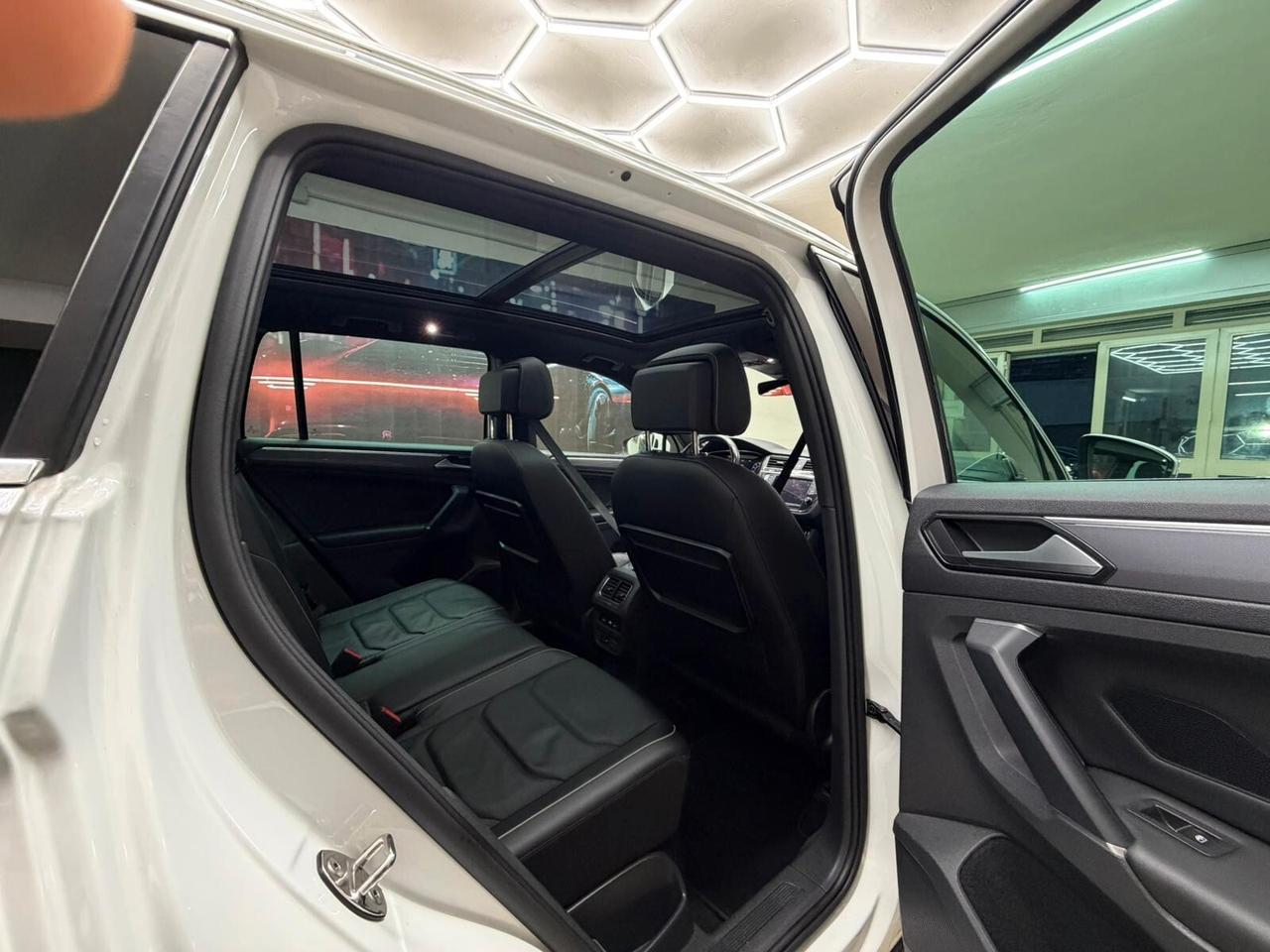 Volkswagen Tiguan 2.0 BiTDI SCR DSG 4MOTION Advanced R-Line BMT