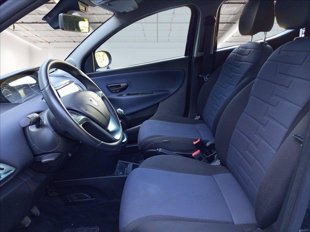 LANCIA Ypsilon 1.0 firefly hybrid Gold Plus s&s 70cv 5p.ti del 2024
