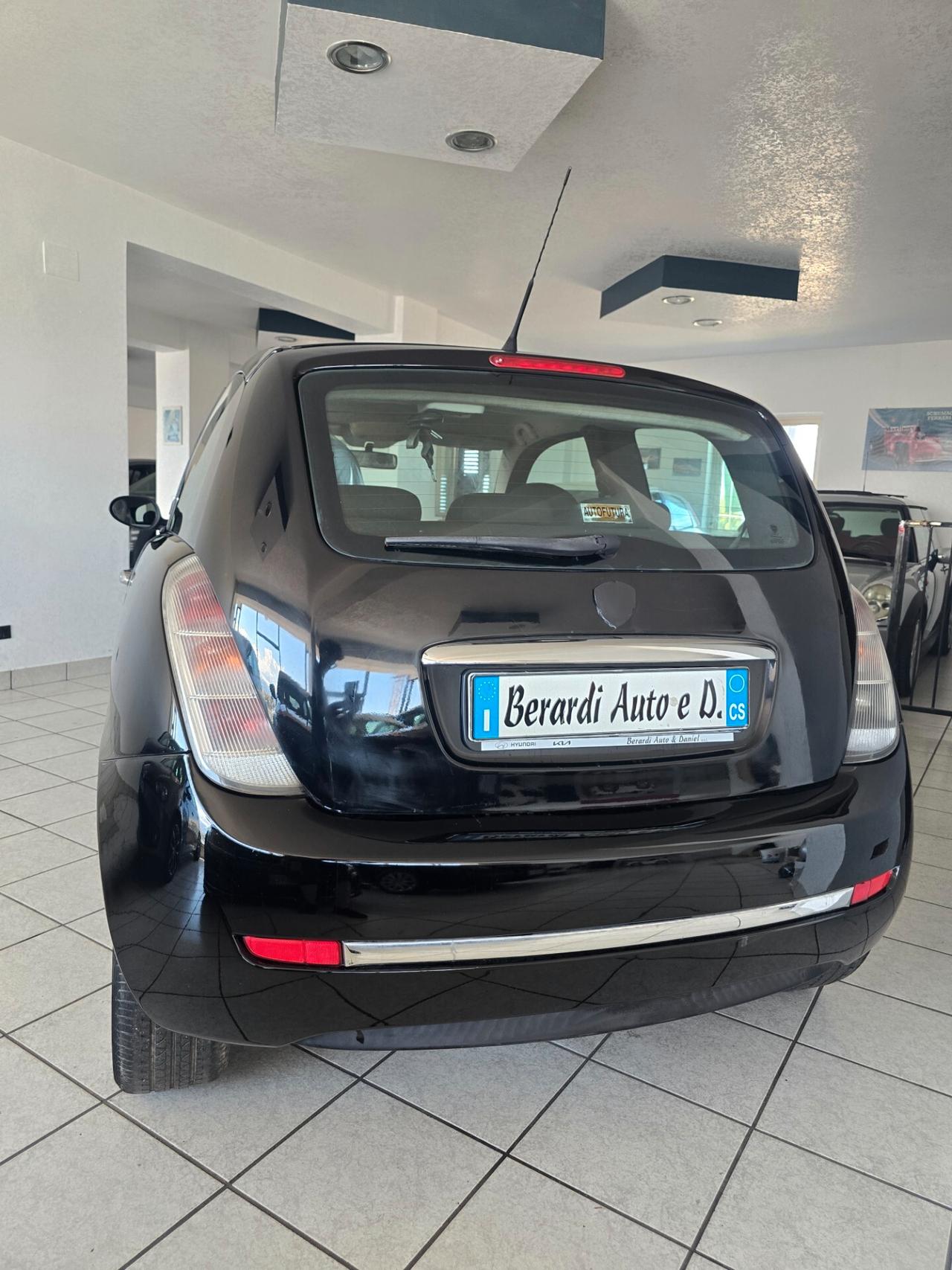 Lancia Ypsilon 1.2 Argento