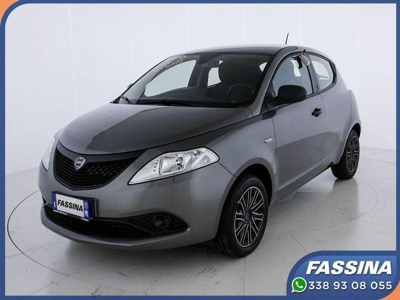 Lancia Ypsilon 1.0 FireFly 5 porte S&S Hybrid Silver Plus