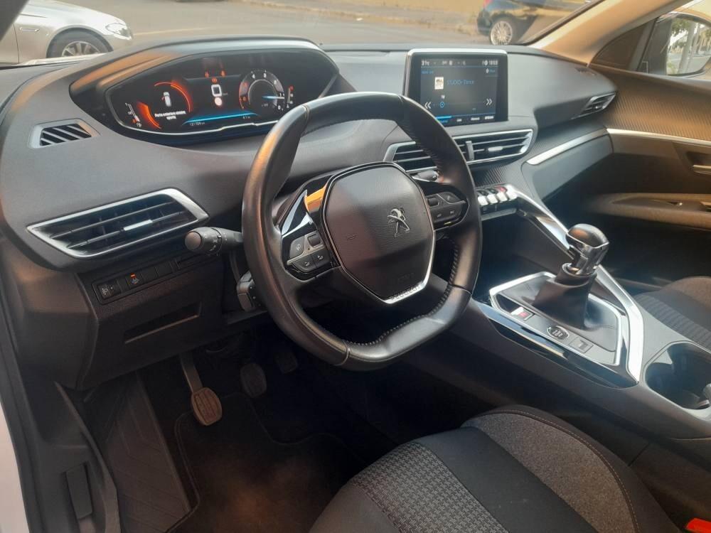 PEUGEOT 3008 1.5 BLUEHDI 130 CV