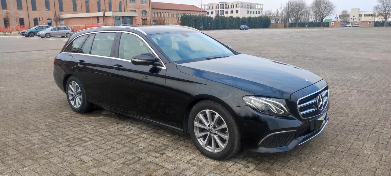 Mercedes-benz E 220 E 220 d S.W. Auto Business Extra