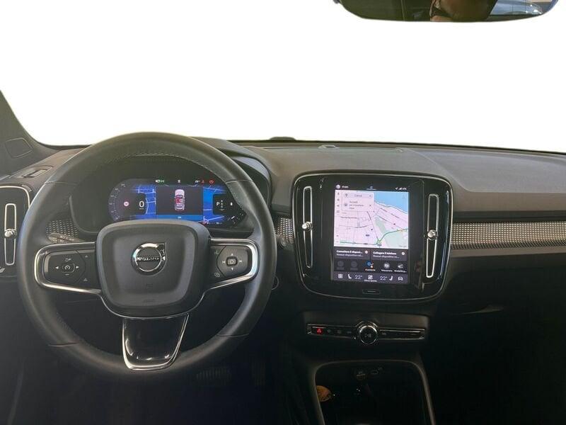 Volvo XC40 B3 163+14 CV Automatico LED Core N1 Autocarro