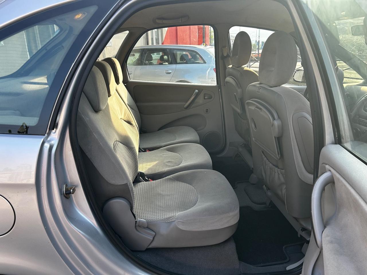 Citroen Xsara Picasso 2.0 HDi Exclusive