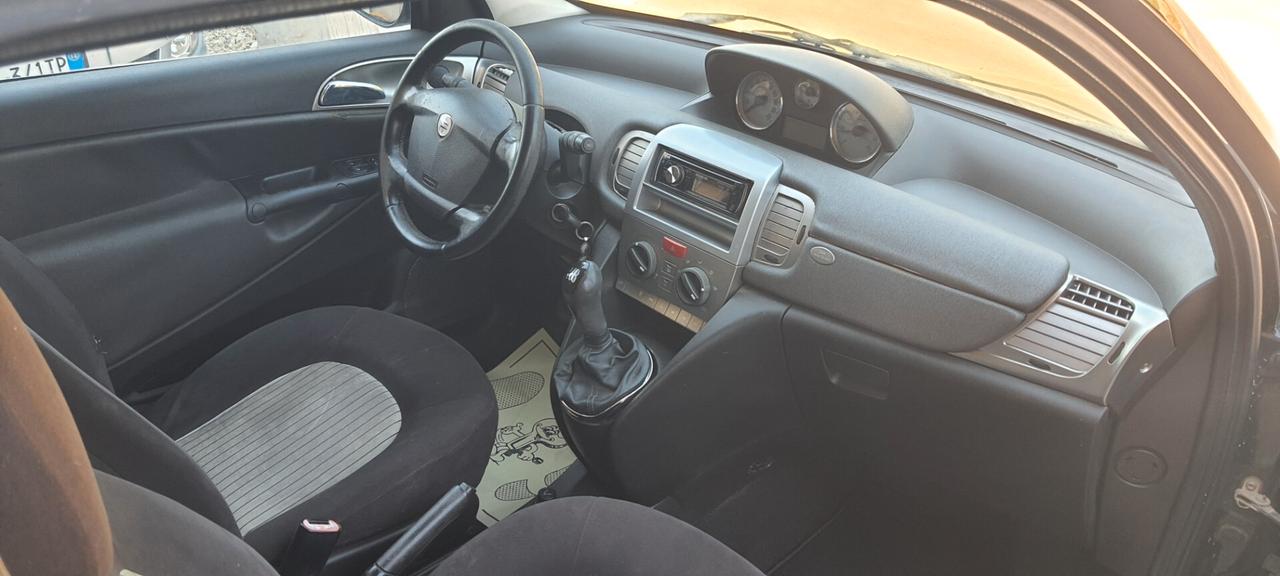 Lancia Ypsilon 1.3 MJT 90 CV