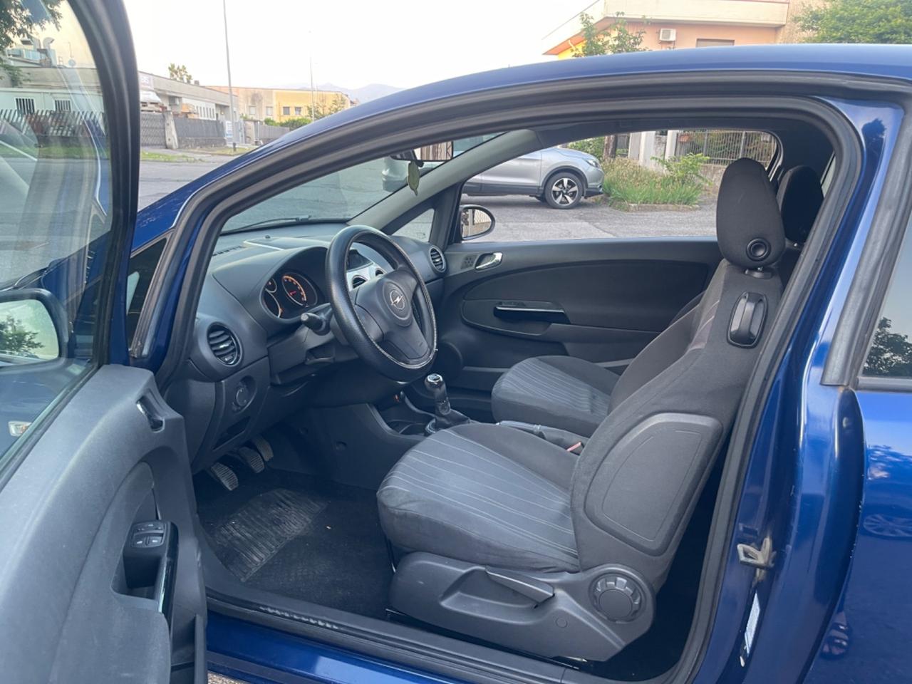 Opel Corsa 1.2 3 porte Sport Benzina per Neopatentati