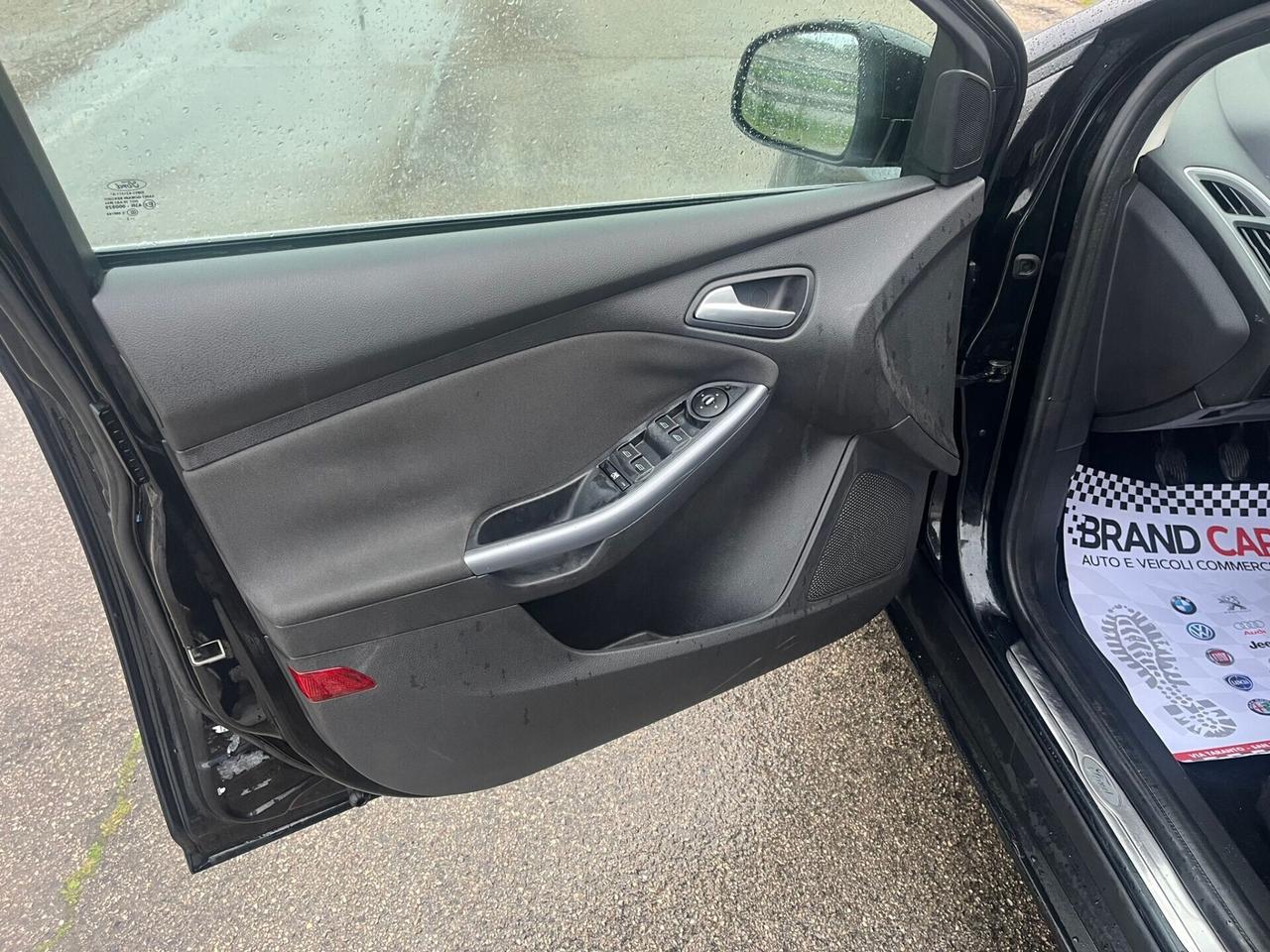 Ford Focus 1.6 TDCi 115 CV SW Titanium Unipro 2012