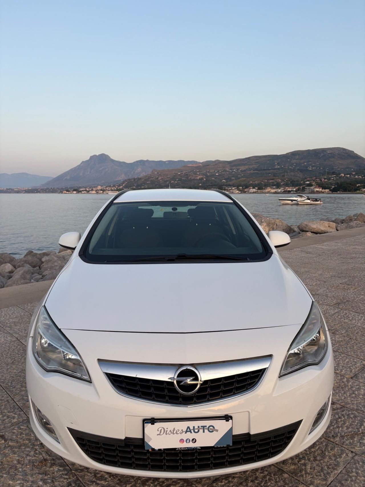 Opel Astra 1.7 CDTI 110CV 5 porte