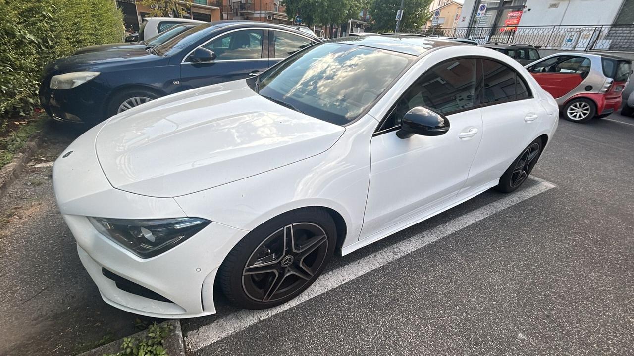 MERCEDES-BENZ CLA 200 d Automatic Premium