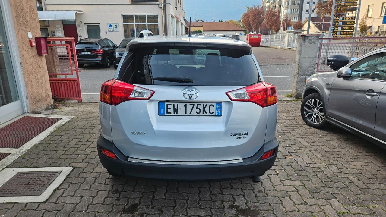 Toyota RAV 4 2.2 d-cat Active 4wd 150cv auto CAMERA-CRUISE