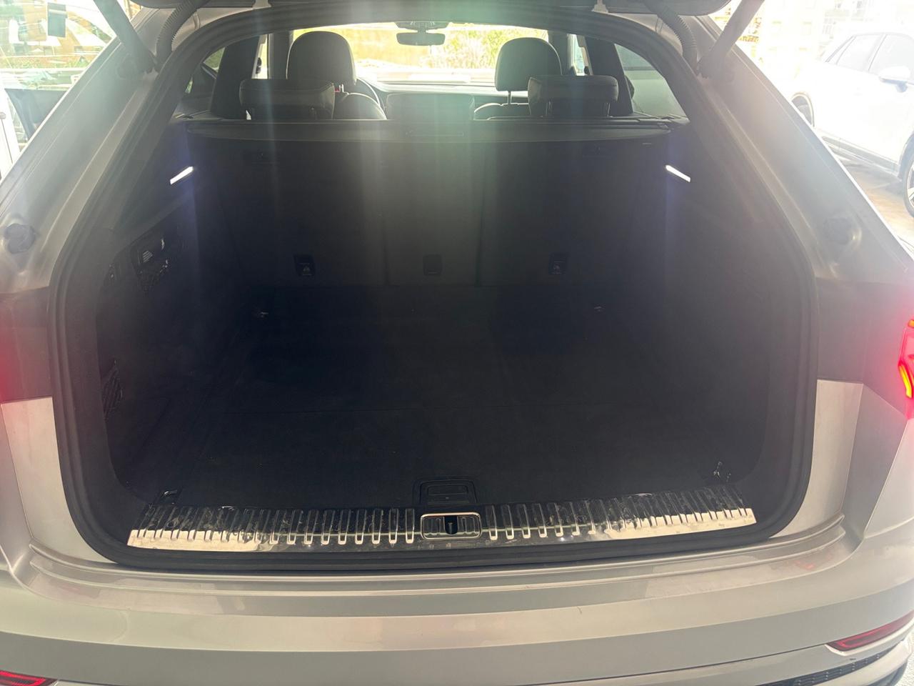 AUDI Q8 I 2018 - Q8 50 3.0 tdi mhev Sport quattro tiptronic