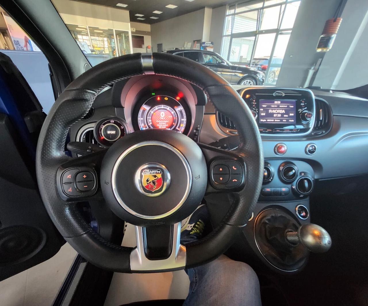 500 ABARTH 695 GRAN TURISMO 165CV YAMAHA EDITION