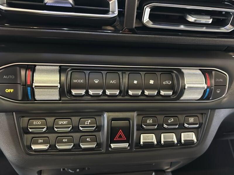 EMC 212 2.0T GDI Officier 4WD AT