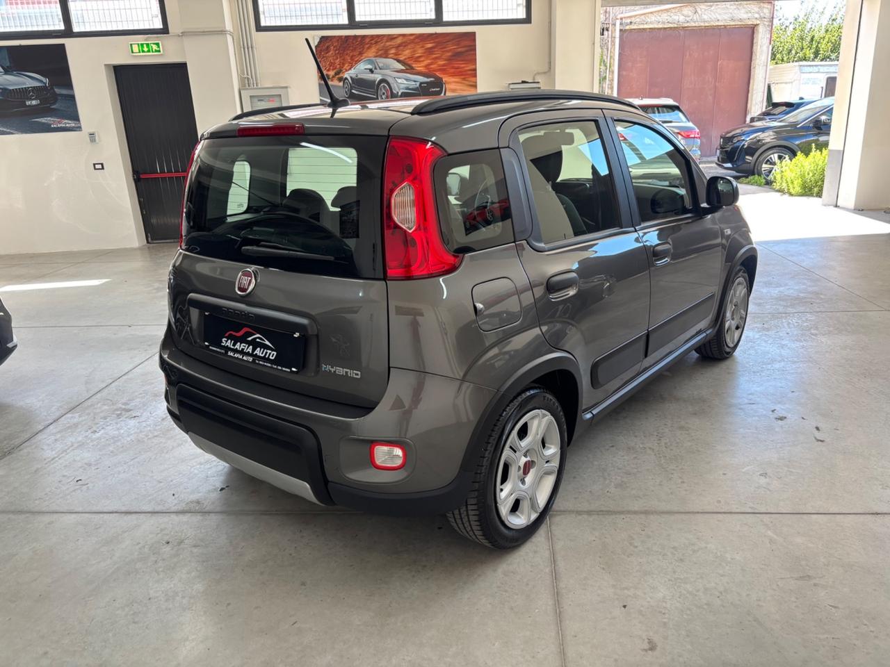 Fiat Panda 1.0 FireFly S&S Hybrid Garmin