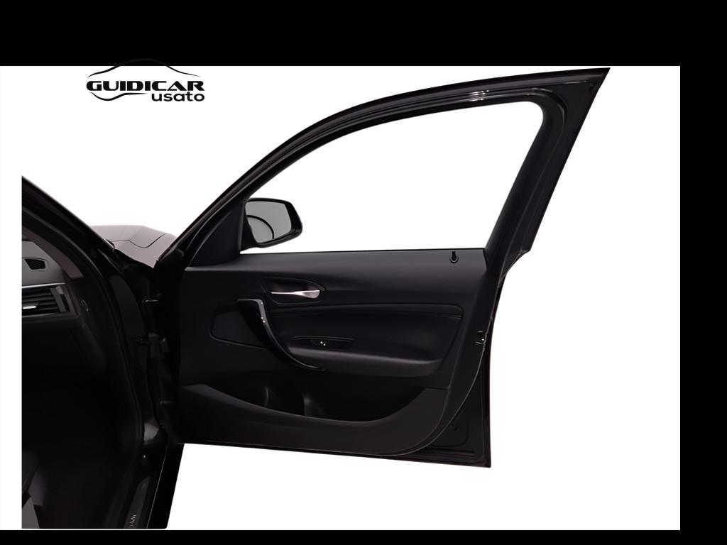 BMW Serie 1 F/20-21 2015 - 118d Sport auto 5p my18