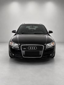 Audi A4 2.0 16V TDI Avant S-line