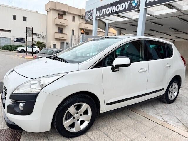 Peugeot 3008 1.6 e-HDi 112CV C. Autom.-Navi-Tel-Pdc-Cruise C.-Grip Control
