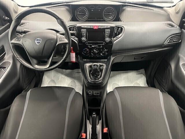 Lancia Ypsilon 1.2 69 CV 5 porte