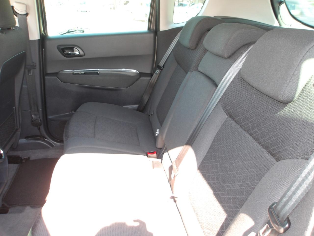 PEUGEOT 3008 1.6 DIESEL-AUTO-GARANZIA FULL