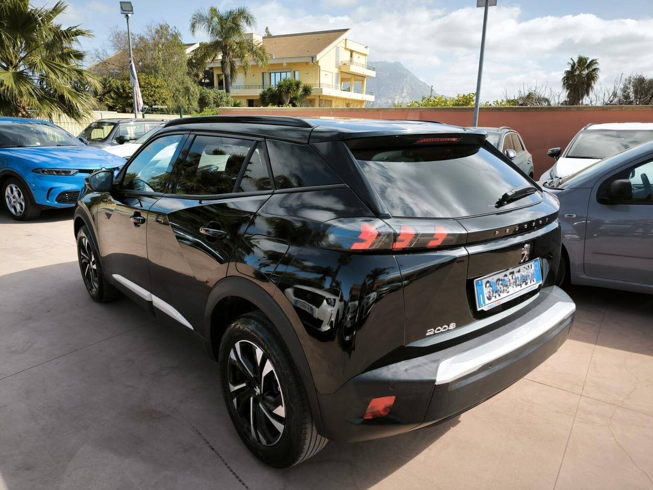 Peugeot 2008 PureTech 100 S&S Allure