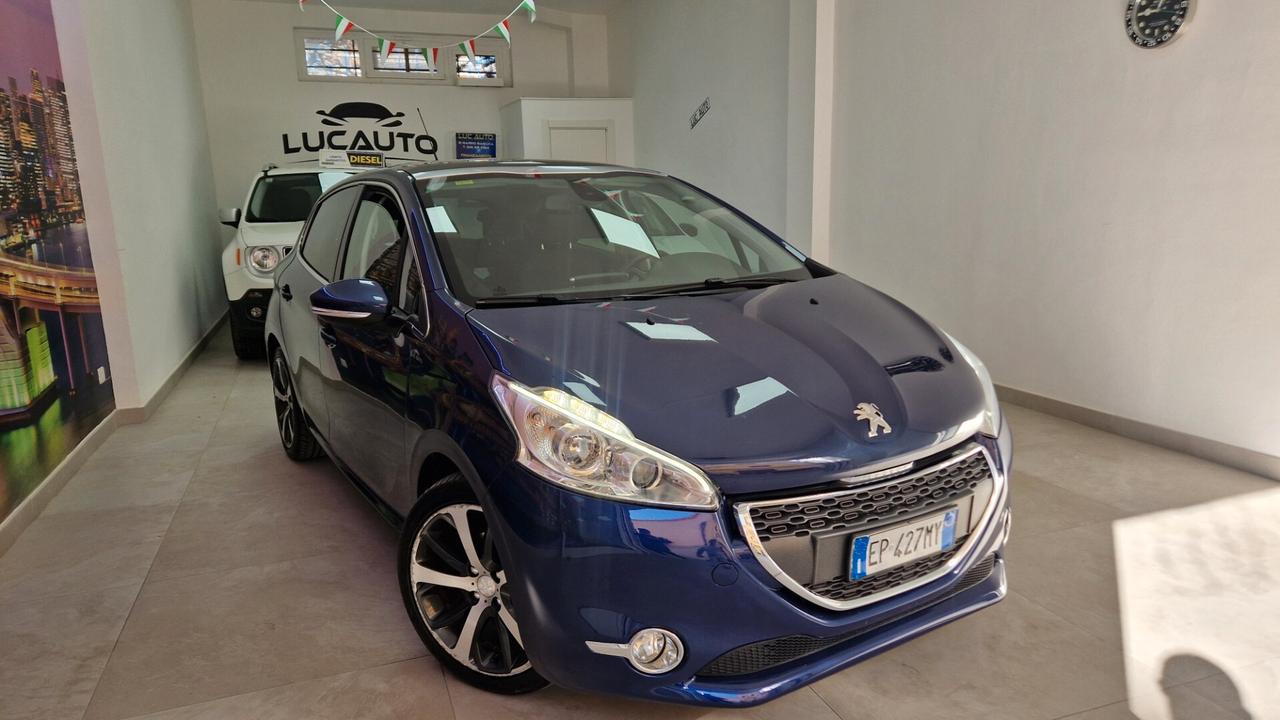 Peugeot 208 1.6 e-HDi 92 CV Stop&Start robotizzato 5 porte Allure