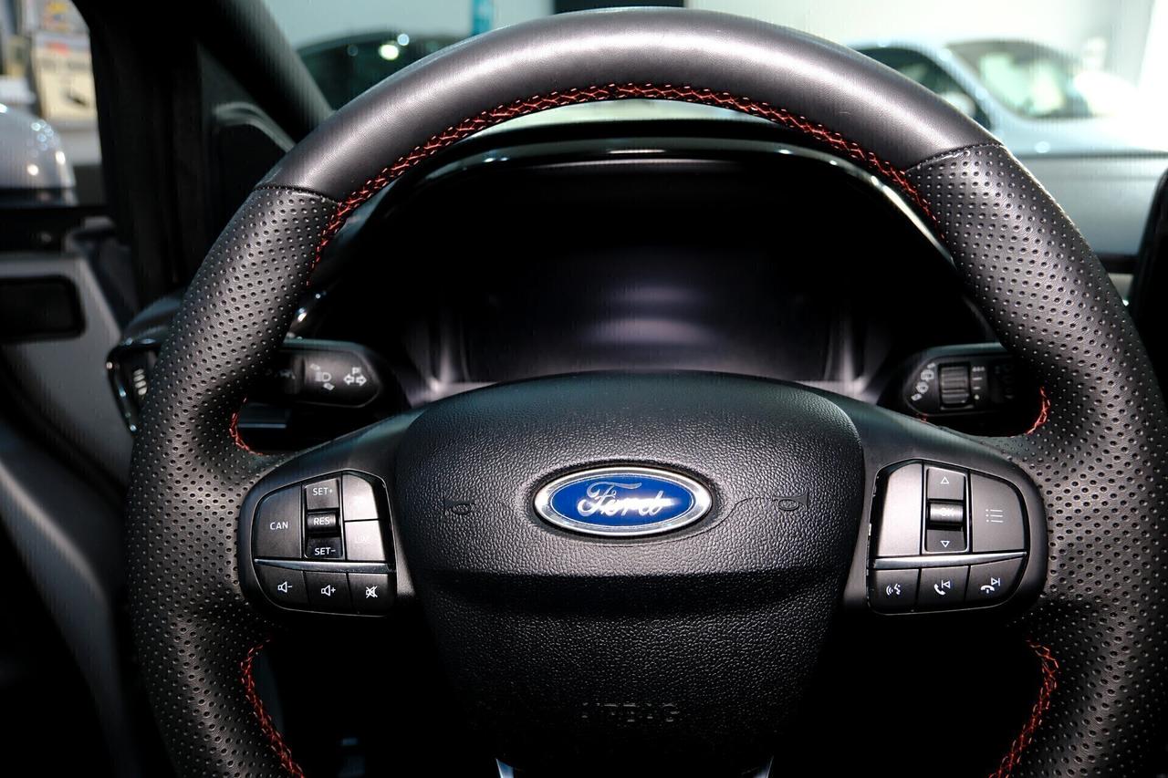 Ford Puma ST LINE HYBRID 125cv COCKPIT
