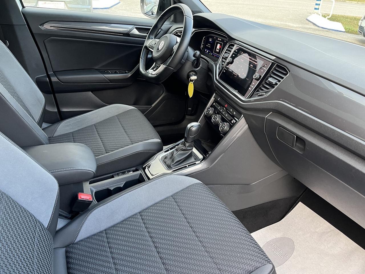 VW T.ROC 1500 TSI 150 CV DSG R.LINE