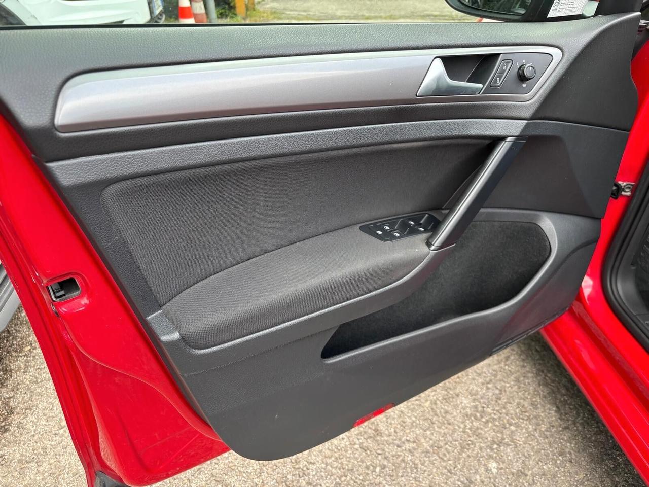 Volkswagen Golf Variant 1.6 TDI 90 CV 5p. OK Neopatentati