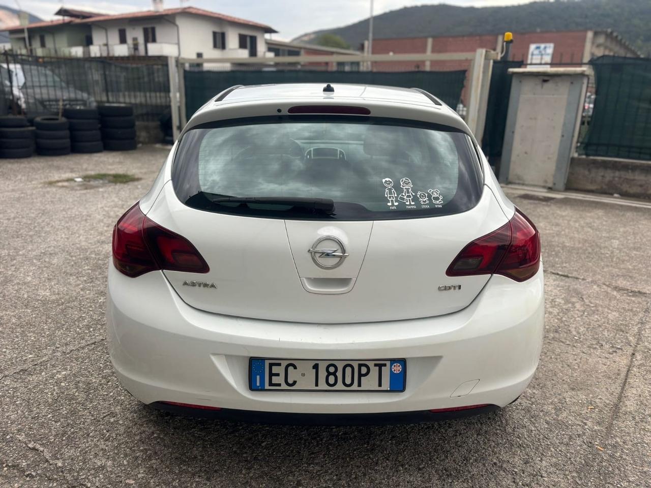 Opel Astra 1.7 CDTI 110CV 5 porte Elective