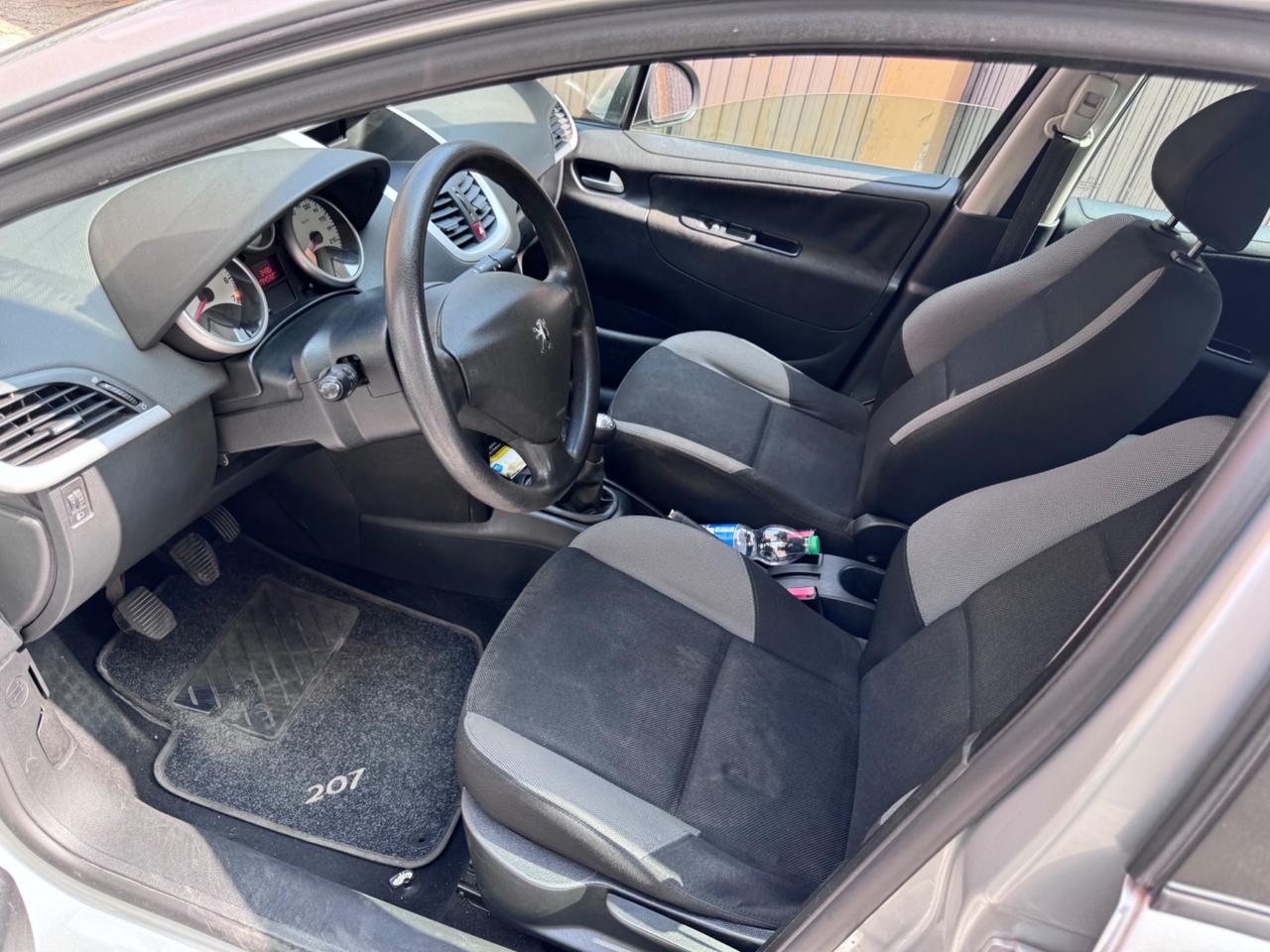 Peugeot 207 1.4 8V 75CV 5p. Energie