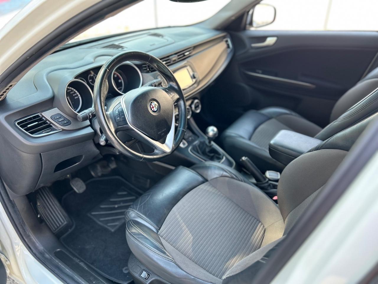 Alfa Romeo Giulietta 2.0 JTDm-2 150 CV Exclusive