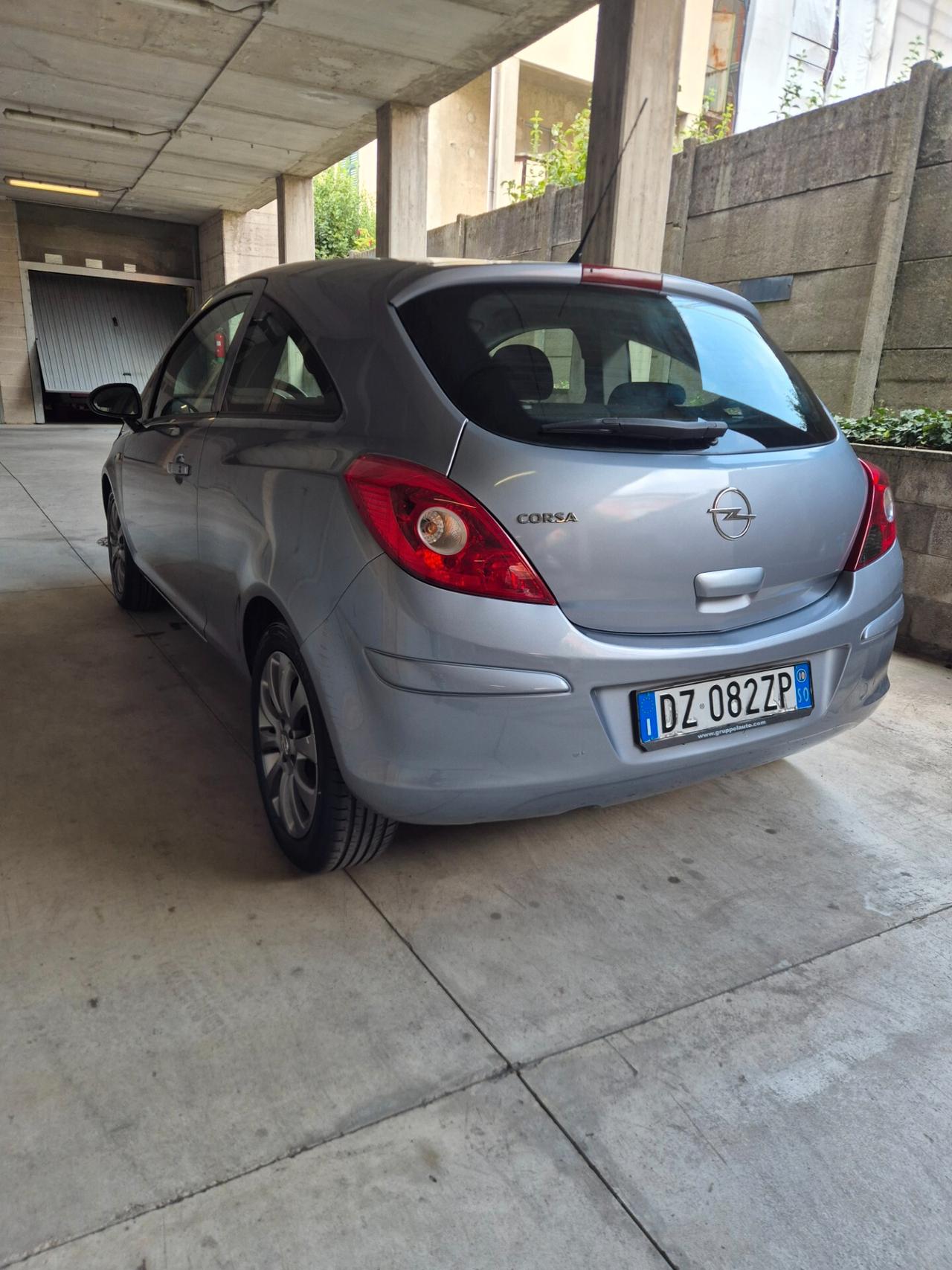 OPEL CORSA 1.4 BENZINA SPORT NEO PATENTATI