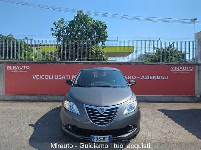 Lancia Ypsilon Ypsilon 1.2 69 CV 5 porte Silver