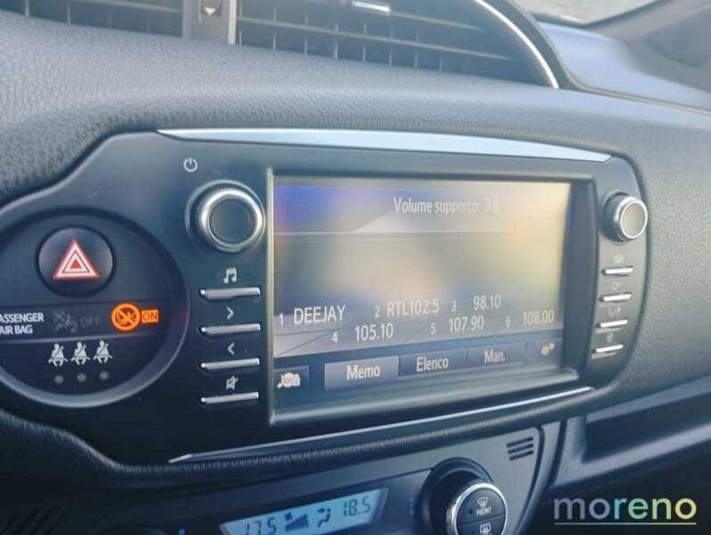 Toyota Yaris 1.5 hybrid Trend White Edition