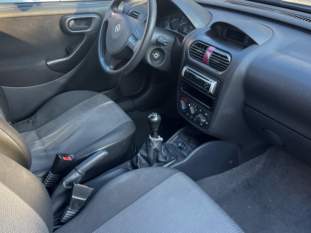Opel Corsa 1.0 12V 3 porte Club Ok Neopatentati