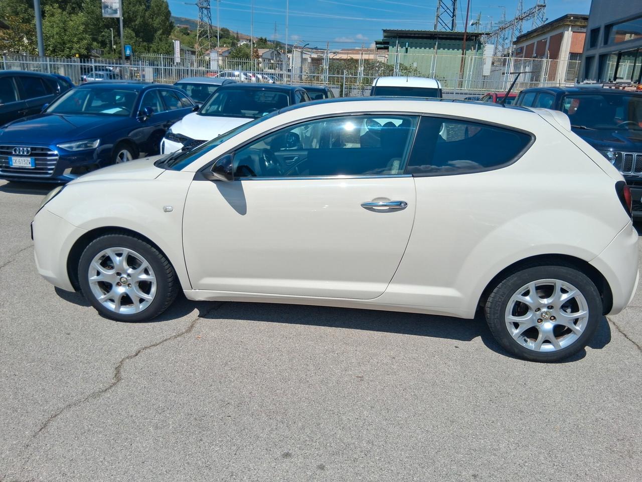 Alfa Romeo MiTo 1.3 JTDm-2 95 CV S&S Distinctive