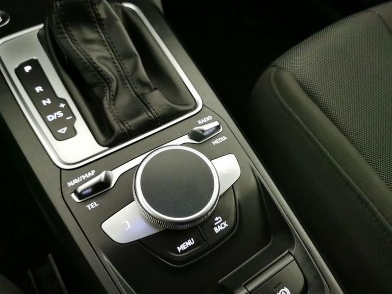 Audi Q2 35 1.5 tfsi Admired s-tronic