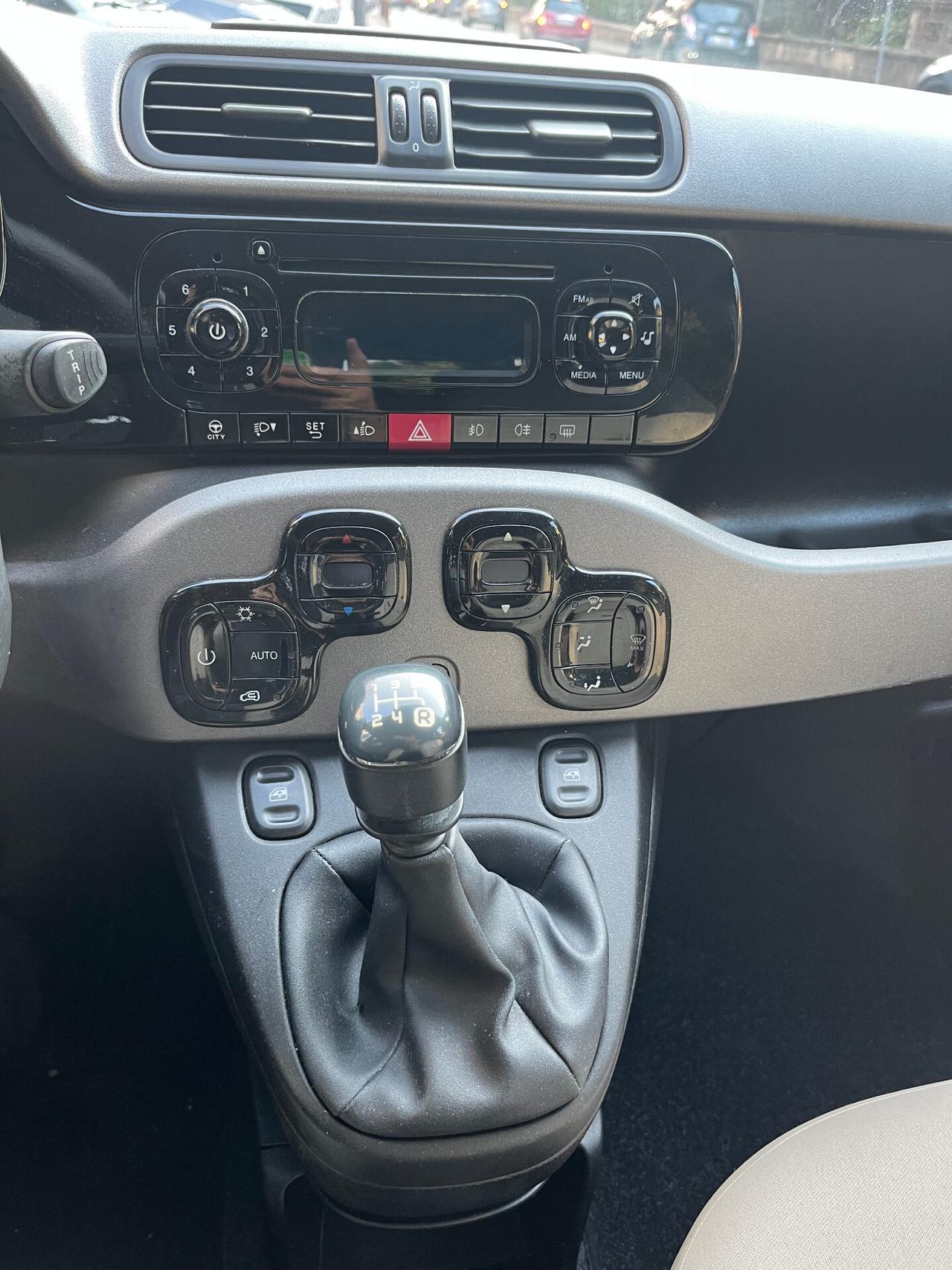 FIAT PANDA 1.2 BENZINA LOUNGE - ANCHE PER NEOPATENTATI