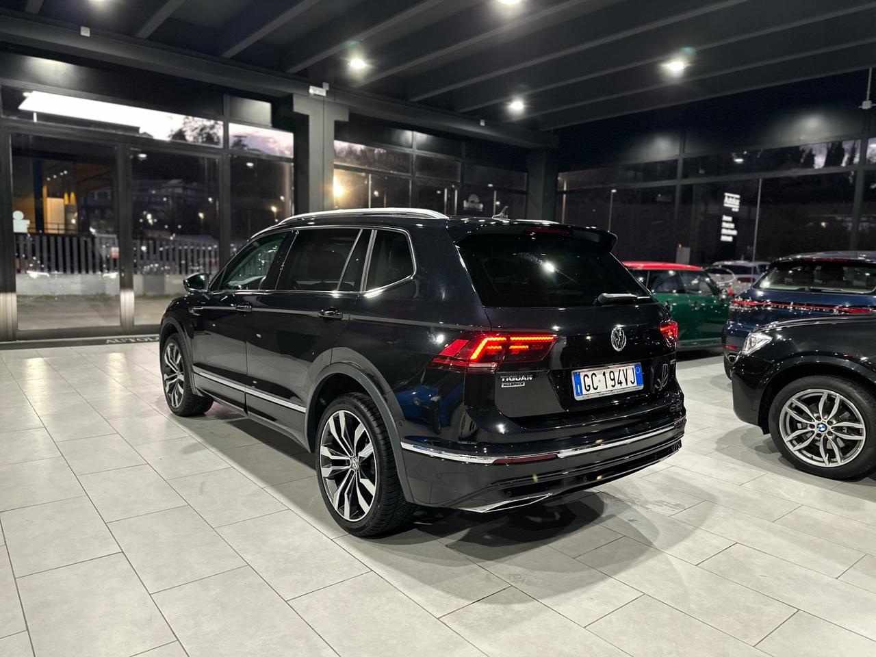 Volkswagen Tiguan Allspace 2.0 TDI SCR DSG 4MOTION R Line 7 posti