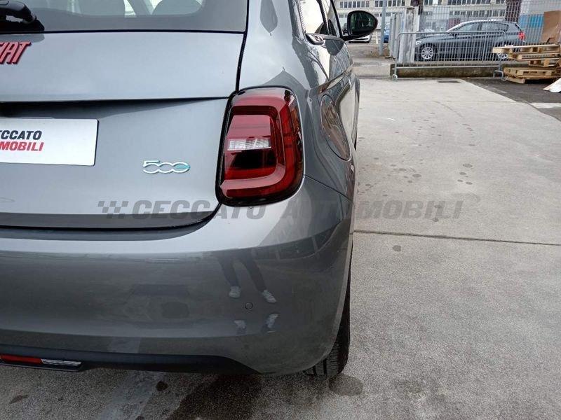 FIAT 500e LA NUOVA 500 42 kWh (Red)